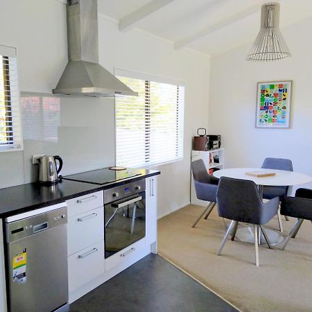 Bram'S Bach Villa Taupo Kültér fotó