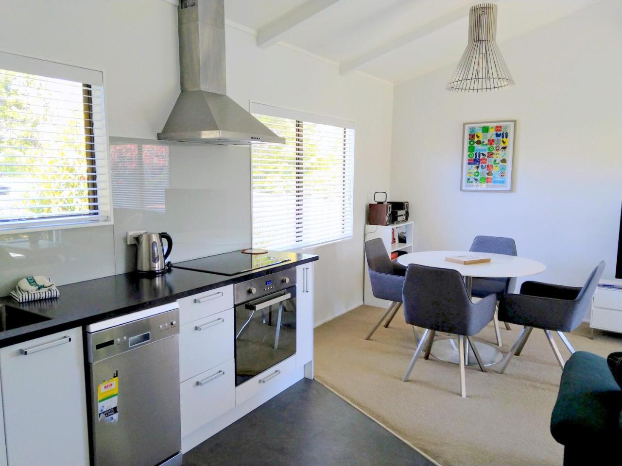Bram'S Bach Villa Taupo Kültér fotó