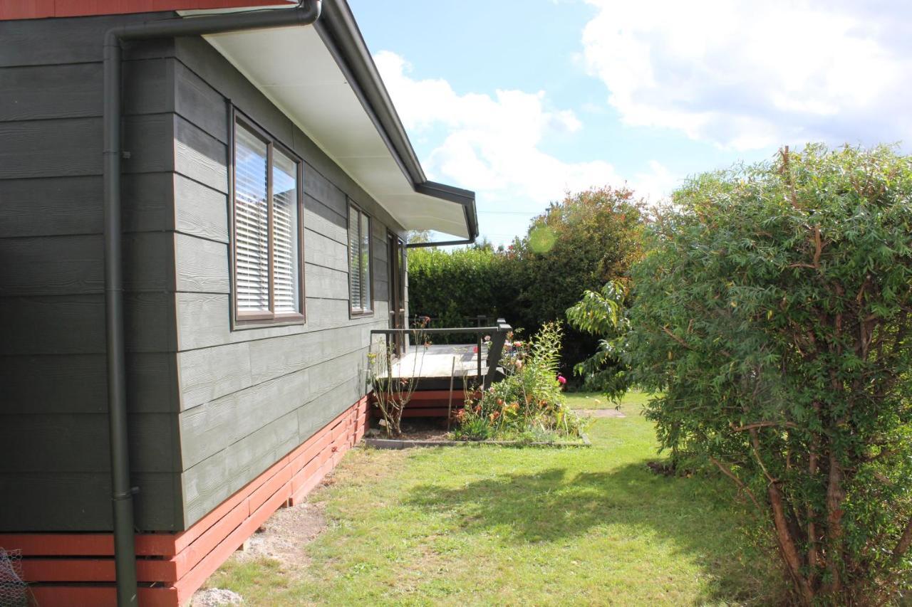 Bram'S Bach Villa Taupo Kültér fotó