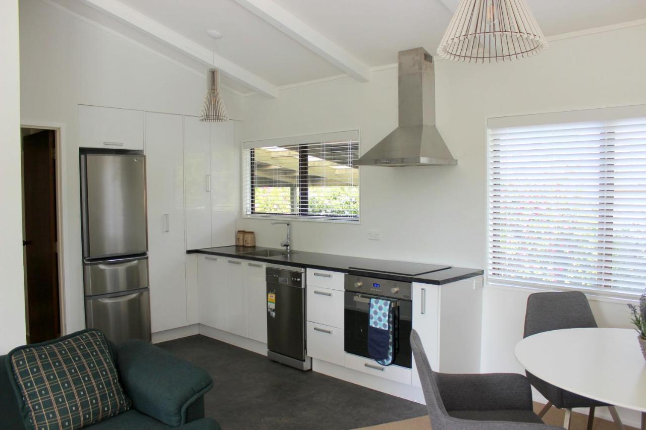Bram'S Bach Villa Taupo Kültér fotó