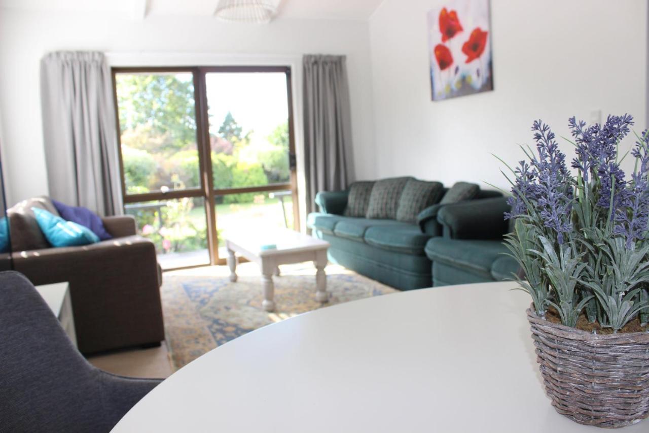Bram'S Bach Villa Taupo Kültér fotó