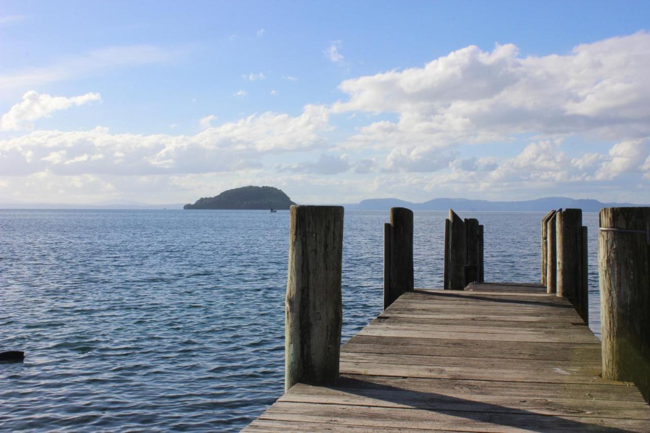 Bram'S Bach Villa Taupo Kültér fotó