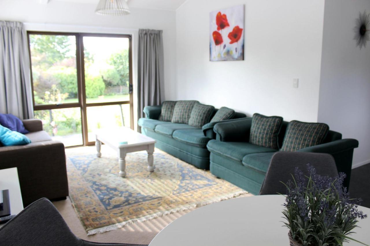 Bram'S Bach Villa Taupo Kültér fotó