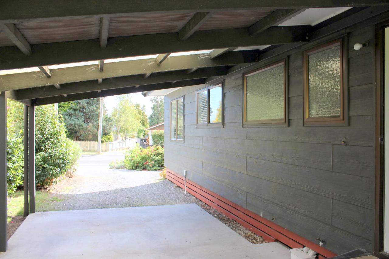 Bram'S Bach Villa Taupo Kültér fotó