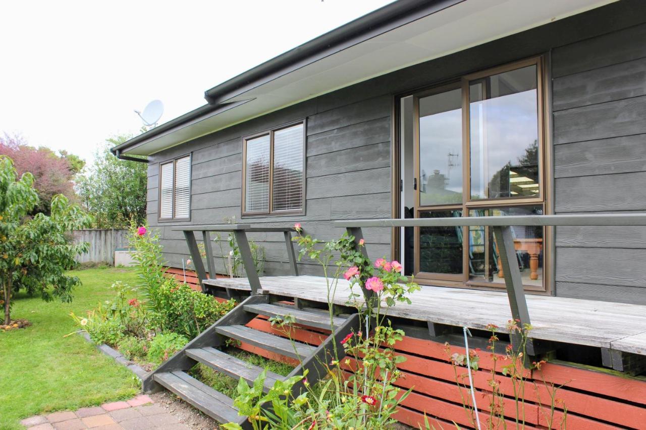 Bram'S Bach Villa Taupo Kültér fotó